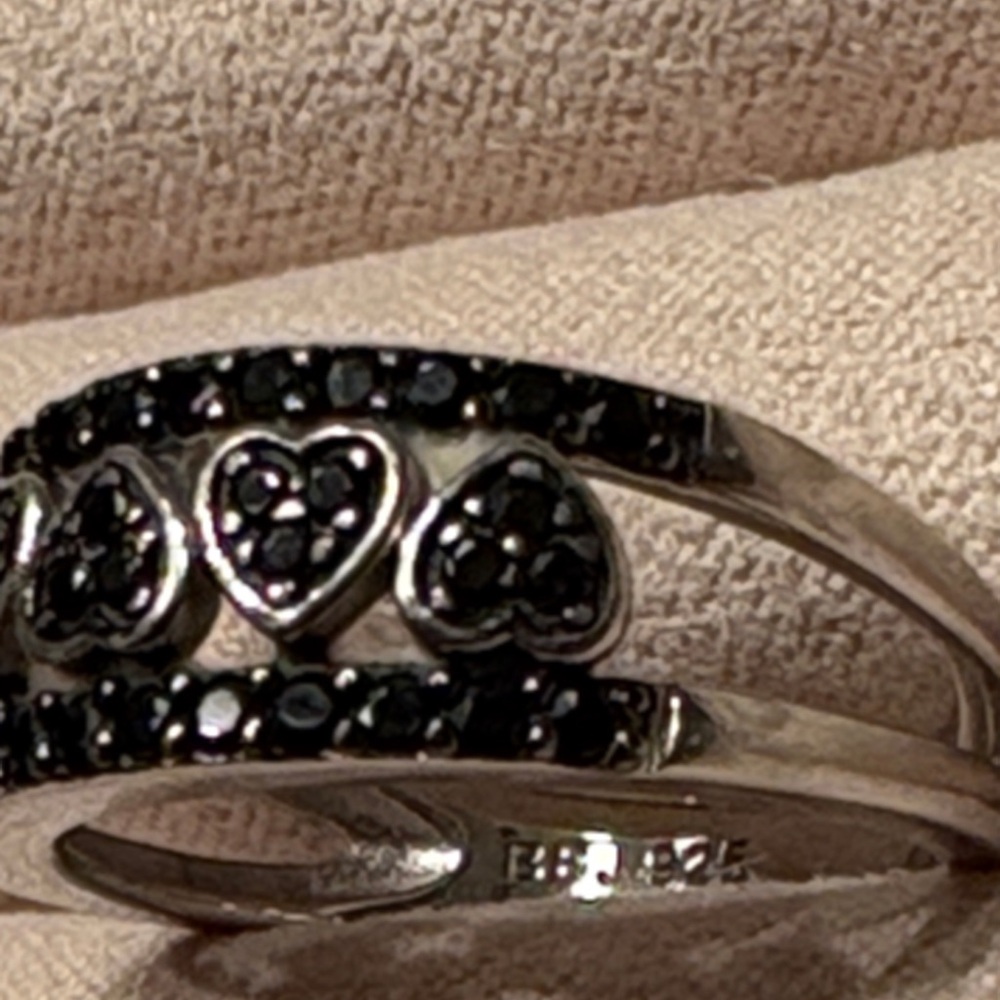 JTV Black Heart Silver Ring - Picture 7 of 7
